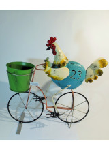 Веселата кокошчица на колело
